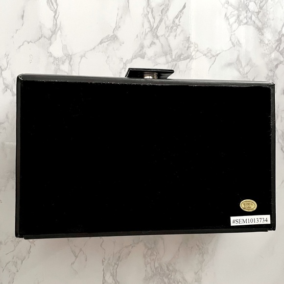 Black Leather Watch or Bracelet Valet - Picture 7 of 9